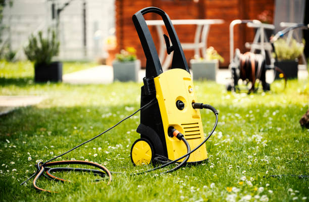 Best Driveway Pressure Washing  in Alexandria, LA